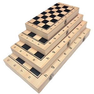 Set di Scacchi in Legno Tre-in-Uno, Pieghevole e Portatile, Gioco Competitivo Interattivo Genitore-Figlio, Giocattolo Educativo - Product Image 3
