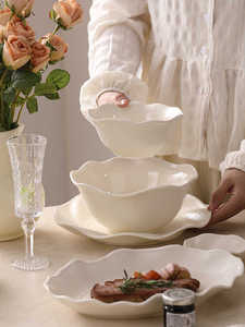 New Model Customized Luxury Ceramic Dinner <b>Set</b> Vintage Style Tableware Unique Designed Wave Shape Ceramic Tableware - Product Image 2