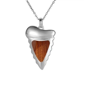 Colgante de Plata de Ley 925 con Madera de Koa, Colgante de Diente de Tiburón de Madera de Koa Tropical Hawaiana - Product Image 2