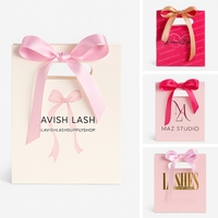 Emballage cadeau en carton satiné, ruban imprimé personnalisé, sac en papier kraft de luxe, sac fourre-tout