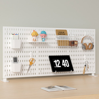 Panneau perforé de bureau à pince Matériau PP Étanche et idéal pour les bureaux d'artisanat Planche à trous perforés pour organiser les outils d'artisanat