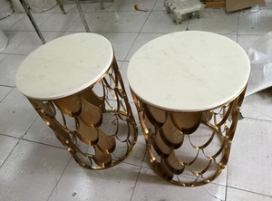 Nouvelle <span class=keywords><strong>table</strong></span> <span class=keywords><strong>basse</strong></span> ronde dorée avec <span class=keywords><strong>d</strong></span>écoration en écailles de <span class=keywords><strong>poisson</strong></span> - Product Image 6