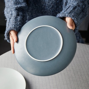 Vaisselle en <span class=keywords><strong>porcelaine</strong></span> jetable haut de gamme Logo de couleur personnalisé <span class=keywords><strong>Assiettes</strong></span> <span class=keywords><strong>plates</strong></span> modernes pour restaurants occidentaux Steak servant la restauration - Product Image 3