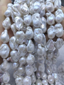 Vente en gros de perles naturelles de forme irrégulière blanches et violettes, perles baroques d'environ 17 pièces pour la fabrication de bijoux, accessoires de bijoux à bricoler soi-même - Product Image 6