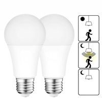 Ampoule LED intelligente WiFi A19 Culot B22/E27 3W-24W Alimentation CA Télécommande Dimmable Température de couleur 2700K-6500K Usage domestique