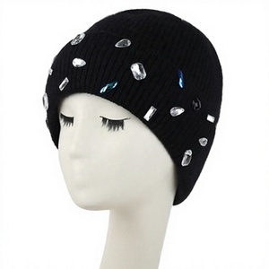 Bonnet d'hiver décontracté en acrylique de haute qualité, taille personnalisée, style prêt à expédier, logo OEM, broderie 3D, chaud pour l'extérieur, vente en gros - Product Image 1