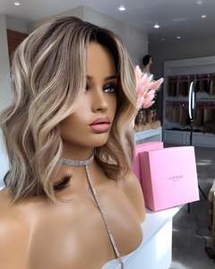 Pelucas <span class=keywords><strong>de</strong></span> Cabello Humano Corto Estilo Pixie para Mujeres Negras y Blancas, con Reflejos Ombre/Rubios Piano, Corte Bob, Cutícula Alineada, Cabello Europeo - Product Image 5