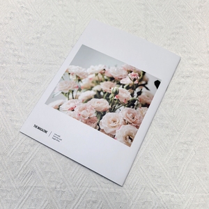 Livre imprimé en quadrichromie avec reliure piquée à cheval et papier couché pour la publicité d'entreprise - Product Image 2
