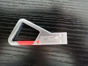 Memoria USB al <span class=keywords><strong>por</strong></span> <span class=keywords><strong>mayor</strong></span> de la hebilla del triángulo de la fábrica 64GB 16GB se divierte memoria USB del mosquetón impermeable - Product Image 2