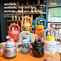 Bouteille d'eau en plastique personnalisée grande capacité pour enfants, anti-fuite, double ouverture, 850 ml, mignonne, avec paille et sangle