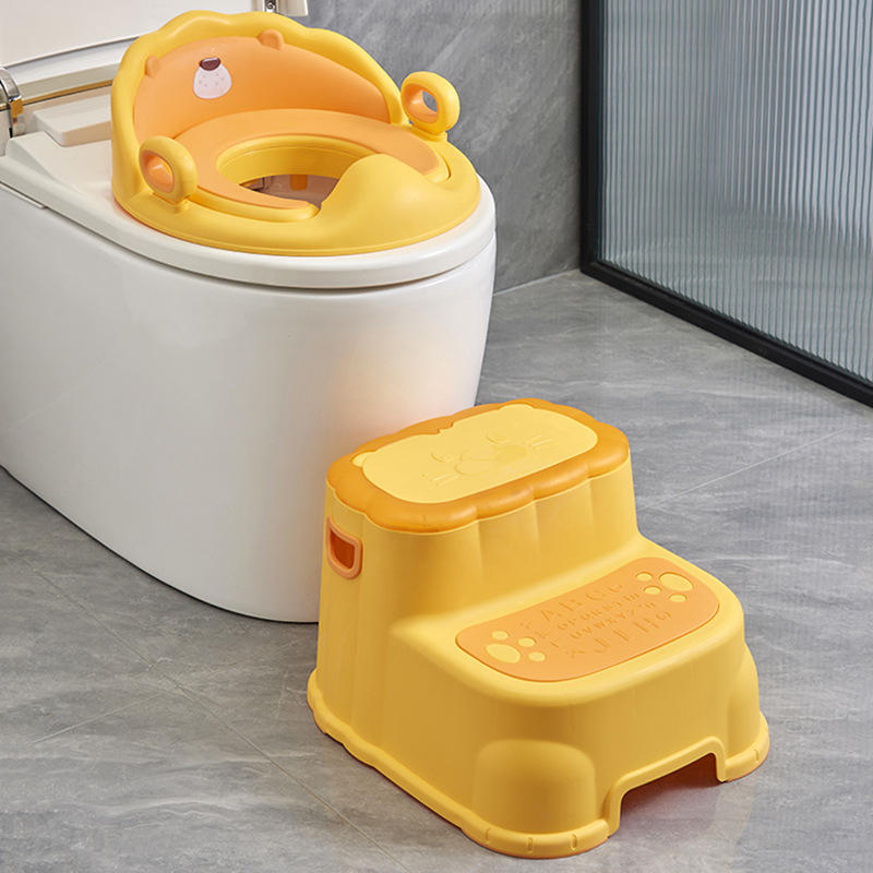 ที่นั่งชักโครกลายสิงโตน่ารักสีเทา