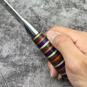 Couteau à désosser robuste à motif Damas avec manche en résine colorée, couteau tranchant pour hacher les os, idéal pour la cuisine des restaurants - Product Image 3