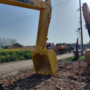 Excavatrice d'occasion Komatsu PC450 Excavatrice sur chenilles avec des machines de construction lourdes originales de 45 tonnes de haute qualité - Product Image 2