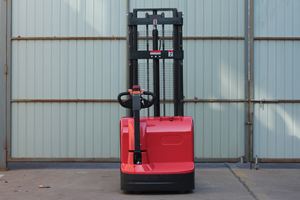 1500kg 2000kg Altura de elevación 1600mm-3500mm Batería Manual Hidráulico <span class=keywords><strong>Mini</strong></span> Alcance Carretilla elevadora Apilador eléctrico - Product Image 6