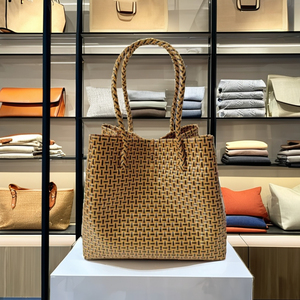 Bolsos Premium hechos a mano para mujer ecológicos de alta calidad tejido único de plástico reciclado - Product Image 1