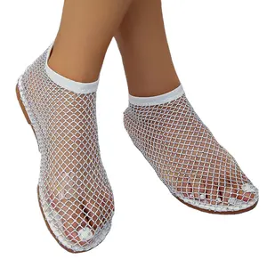 Yaz yeni düz alt lüks taklidi kadın ayak kırpılmış ayakkabı büyük boy moda kadın ayak bileği seksi örgü sandalet üzerinde kayma