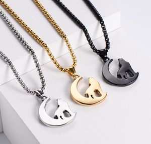 Liontin Serigala Emas Aksesoris Bulan Baja Anti Karat 316 Klasik Pria - Product Image 2