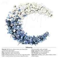 Betterlove Blauer Mond Metall-Blumenbogen Künstliche Rosen Hochzeits-Hintergrunddekoration für Weihnachten Abschlussfeier Schleierkraut Blumenmond