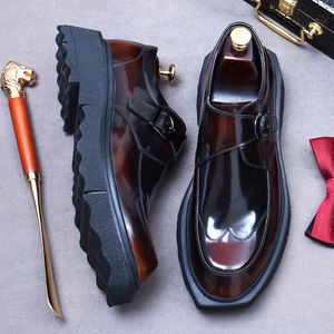 Chaussures décontractées à semelle épaisse pour homme : Chaussures en cuir véritable de vache, élégantes, basses, à bout rond, en cuir de vache - Product Image 2