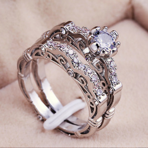 Anello Vintage con Pietre Incastonate per Donne, Elegante Gioiello da Dito alla Moda - Product Image 1