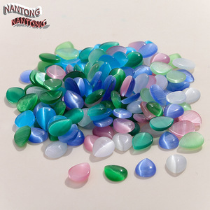 Strass en verre œil de chat en forme de goutte d'eau à dos plat, colorés, pour bijoux DIY et accessoires de nail art de Nantong - Product Image 2