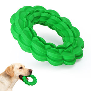 Anello Galleggiante per Cani in Gomma Naturale Senza BPA Personalizzato, Giocattolo da Allenamento per Esterni, Anello da Tiro, Giocattolo da Masticare per Cani in Fase di Dentizione - Product Image 1