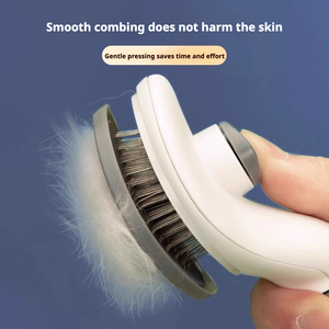 Spazzola Ergonomica <span class=keywords><strong>per</strong></span> Rimuovere Peli di Animali Domestici, Pettine Massaggiante con Setole Morbide <span class=keywords><strong>per</strong></span> Rimuovere Peli Sciolti e Pulci, <span class=keywords><strong>per</strong></span> <span class=keywords><strong>Gatti</strong></span> e Cani, Uso Interno ed Esterno - Product Image 4