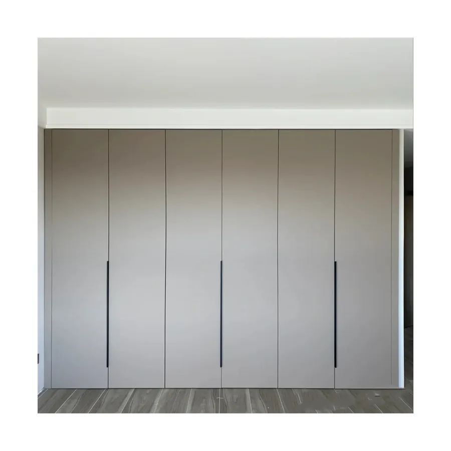 China Manufacturer Direct Selling Customized Bedroom Furniture Clothes Storage Solid Wood Wardrobe