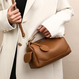 Nouveau Sac Boston en Cuir Souple Grande Capacité pour Femme 2026 – Sac à Main et Sac à Bandoulière - Product Image 6