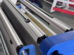 DMAIS <span class=keywords><strong>Machine</strong></span> à plastifier à froid et à chaud entièrement automatique au format de 1.7m de large - Product Image 2