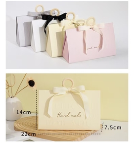 Luxuriöse Hochzeits-Süßigkeiten-Geschenkbox mit Geprägtem Goldfolien-Logo Günstige Vorrätige Geschenkboxen 1 Stück Faltbare Dreieckige Geschenkboxen - Product Image 2