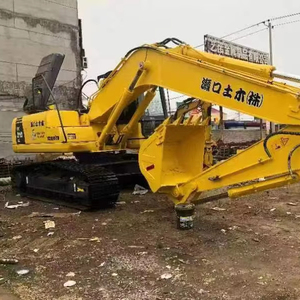Excavadora Komatsu Pc210 de 20 Toneladas de Peso Operativo, Buen Estado de Funcionamiento, Original de Japón, Excavadora Usada de Segunda Mano en Venta en Shanghái - Product Image 4