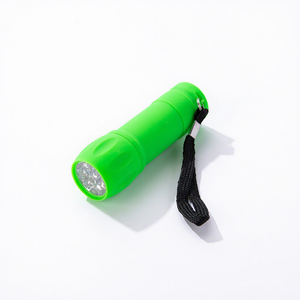 Lampe torche LED promotionnelle pour enfants avec poignée en caoutchouc, corps en plastique, piles AAA, lumière blanche - Lampe torche EDC - Product Image 6