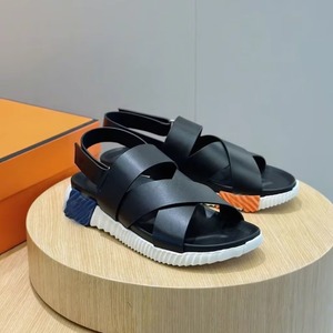 Nouvelles sandales décontractées polyvalentes en cuir véritable à bride croisée et talon compensé, pour homme, idéales pour l'été et la plage - Product Image 6