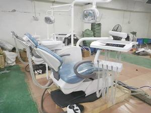 Un comodo riunito dentale e poltrona odontoiatrica sedie dentali listino prezzi con lampada A Led integrale <span class=keywords><strong>unit</strong></span>à dentale <span class=keywords><strong>CX</strong></span>-<span class=keywords><strong>2311</strong></span>(18) - Product Image 2