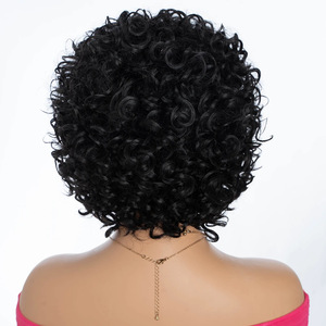 Perruque Courte Bouclée et Frisée avec Frange Noire, Résistante à la Chaleur, Fil Haute Température, Style Célébrité, Densité 180% pour Femmes Africaines et Européennes - Product Image 3