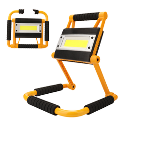 Lámpara de Trabajo LED con Batería Integrada Resistente, Diseño Plegable de 360°, Carga USB para Uso en Exteriores - Product Image 1