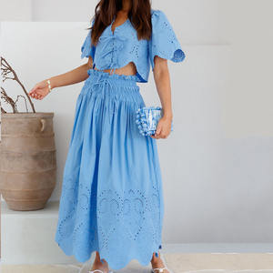 Ensemble deux pièces de luxe de haute qualité : haut à col en V brodé ajouré et robe confortable 100 % coton sur mesure - Product Image 1