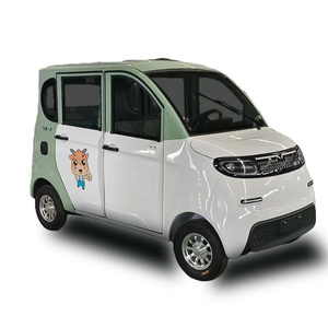 La nouvelle <span class=keywords><strong>mini</strong></span> voiture électrique à quatre <span class=keywords><strong>roues</strong></span> <span class=keywords><strong>motrices</strong></span>, 30-45 km/h, <span class=keywords><strong>4</strong></span> places, fermée, pour adultes, se vend bien - Product Image 2