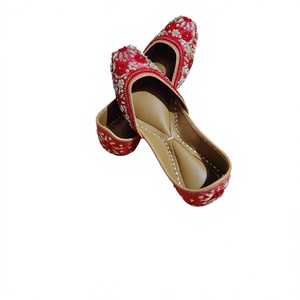 BS INTERNATIONAL NART6750 Zapatos de Mujer con Diseño Floral, Estilo Tradicional, Tacón Plano, Cierre de Velcro y Parte Superior de Cuero Genuino - Product Image 6