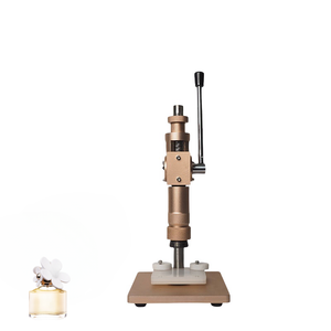Machine de sertissage et de capsulage manuelle de bureau pour flacons de <span class=keywords><strong>parfum</strong></span>, ligne de remplissage de flacons de <span class=keywords><strong>parfum</strong></span>, fabrication de bouchons en verre - Product Image 3