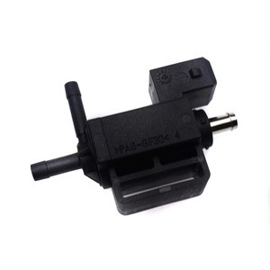 Válvula Solenoide del Canister de Carbón Ford BL3E-9K378-BA 70208703, Pieza de Repuesto - Product Image 4