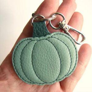 Cute Pumpkin Keychain <b>Bag</b> Charm Creative Car Holder Pu Leather Pumpkin-Shaped Pendant With <b>Key</b> <b>Ring</b> - Product Image 2