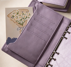 Carpeta de Anillas A7/A8 de Cuero PU Morado con Logotipo Personalizado, Cartera, Funda para Cuaderno de Hojas Sueltas, <span class=keywords><strong>Agenda</strong></span> con Múltiples Ranuras para Tarjetas - Product Image 5