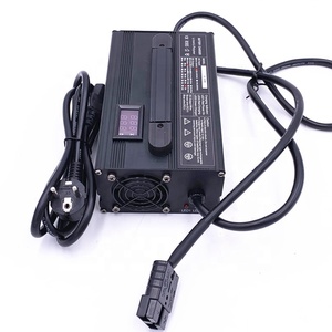 Перезаряжаемое портативное автомобильное зарядное устройство 100,8 В 3A-25A Авто 24S литиевая батарея зарядное устройство высокого напряжения <span class=keywords><strong>96</strong></span> вольт - Product Image 2