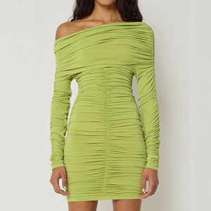 Nouvelle robe moulante plissée à épaules tombantes élégante pour soirée, mini-robe pour femme, tendance - Product Image 1