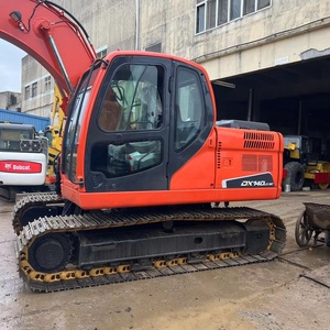 Excavadora de cadenas Doosan Daewoo DX140LC - Alta eficiencia, buena calidad, 1 año de garantía, motor y bomba incluidos - Product Image 1
