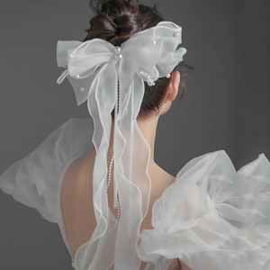 Accessoires de robe de mariée style féerique : Pince à <span class=keywords><strong>cheveux</strong></span> en mousseline blanche avec nœud, voile de mariée court, pince à <span class=keywords><strong>cheveux</strong></span> élégante en tulle blanc avec ruban - Product Image 1