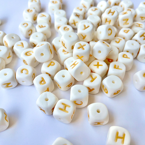 Silicone Beads Factory Factory Price Shape Letter Alphabet Beads Gold 12mm Soft Silicone Baby Teething English Letter Silicone Beads For Jewelry Making