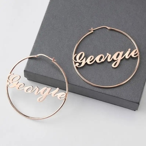 Pendientes con Logotipo Personalizado para Joyería Personalizada, Pendientes de Acero Inoxidable Chapados en Oro de 18K con Letras en Inglés - Product Image 3